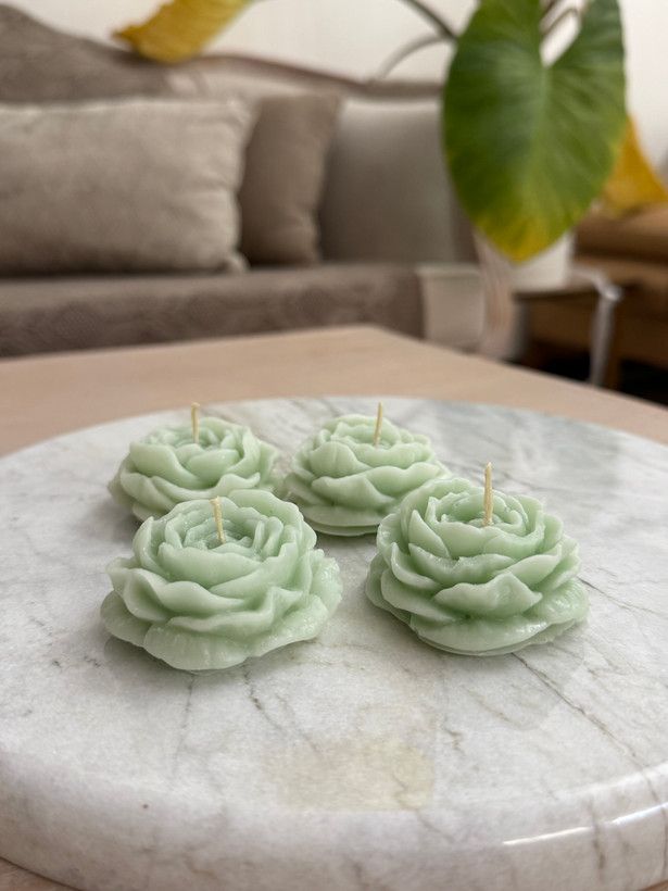 شمع طرح گل رز شناور